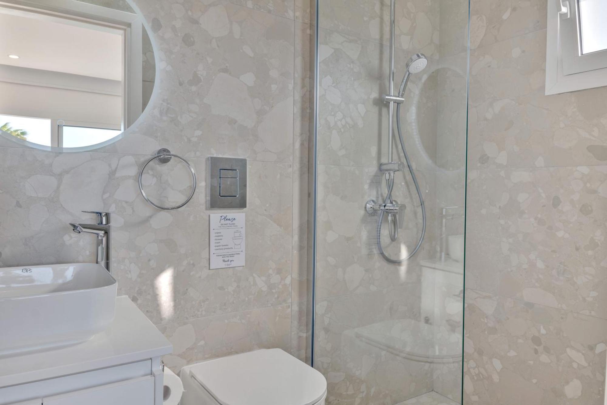 Apartmán Phaedrus Living: Seaview Luxury Flat Limnaria 150 Paphos Exteriér fotografie