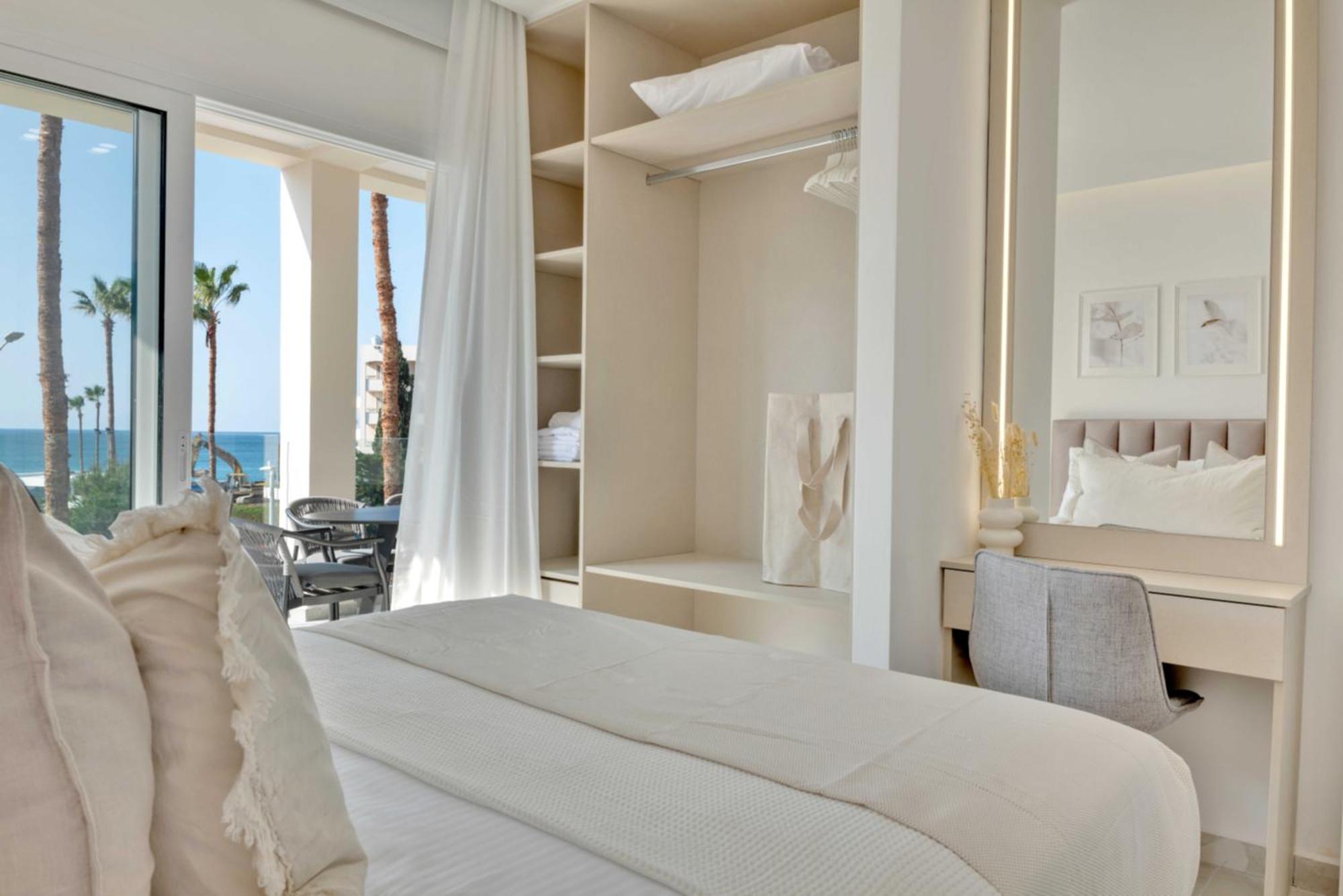 Apartmán Phaedrus Living: Seaview Luxury Flat Limnaria 150 Paphos Exteriér fotografie